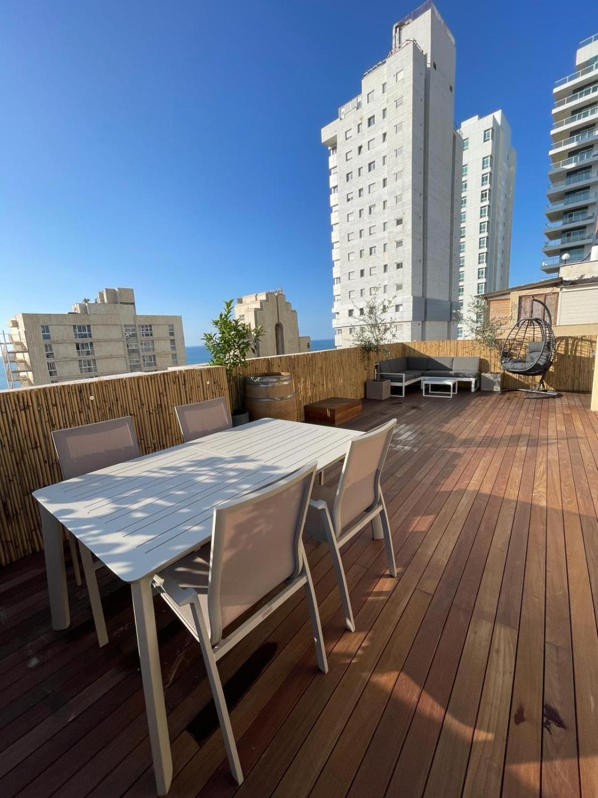 Roof Top 3 Floors ネタニア エクステリア 写真