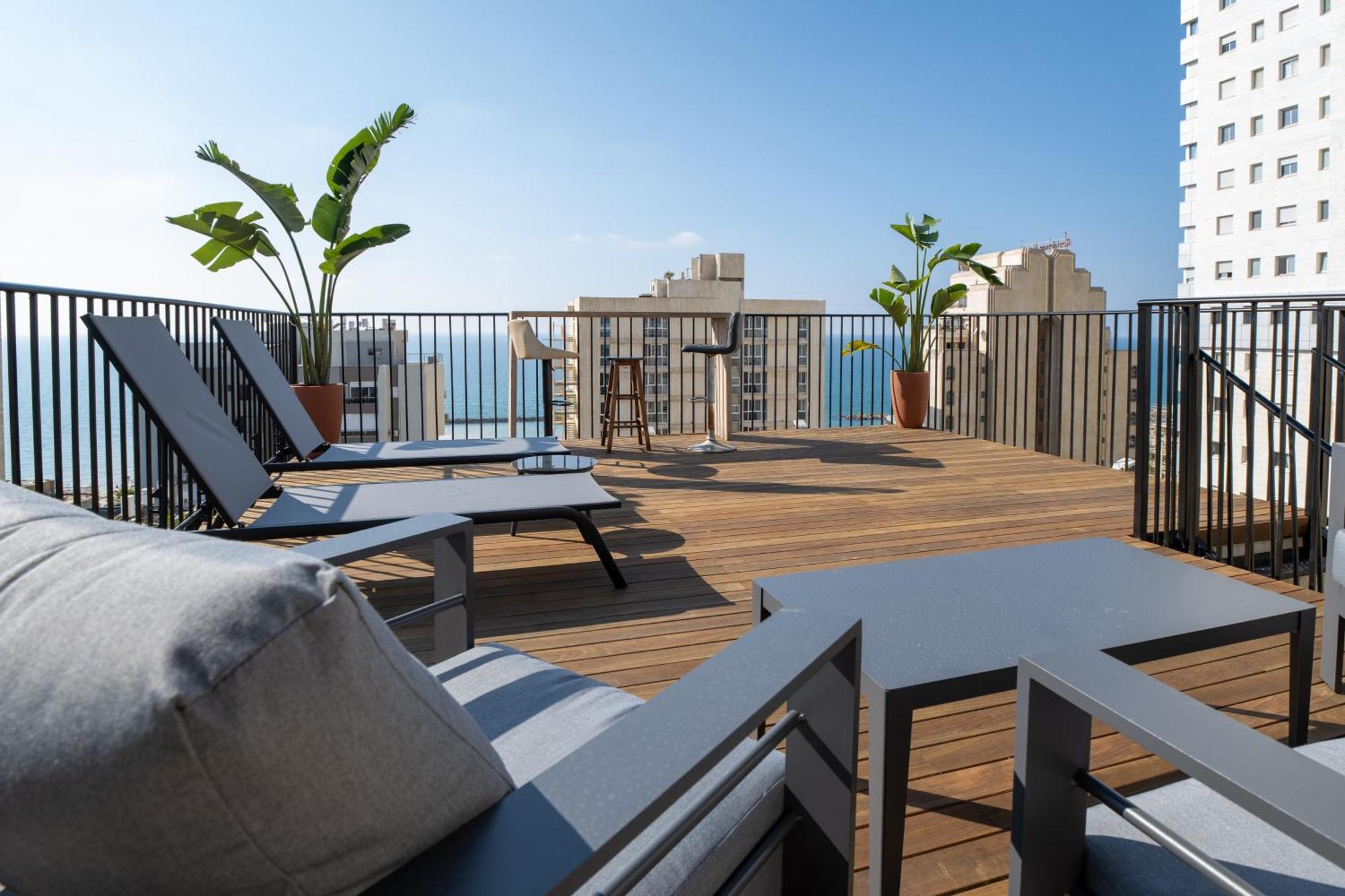 Roof Top 3 Floors ネタニア エクステリア 写真