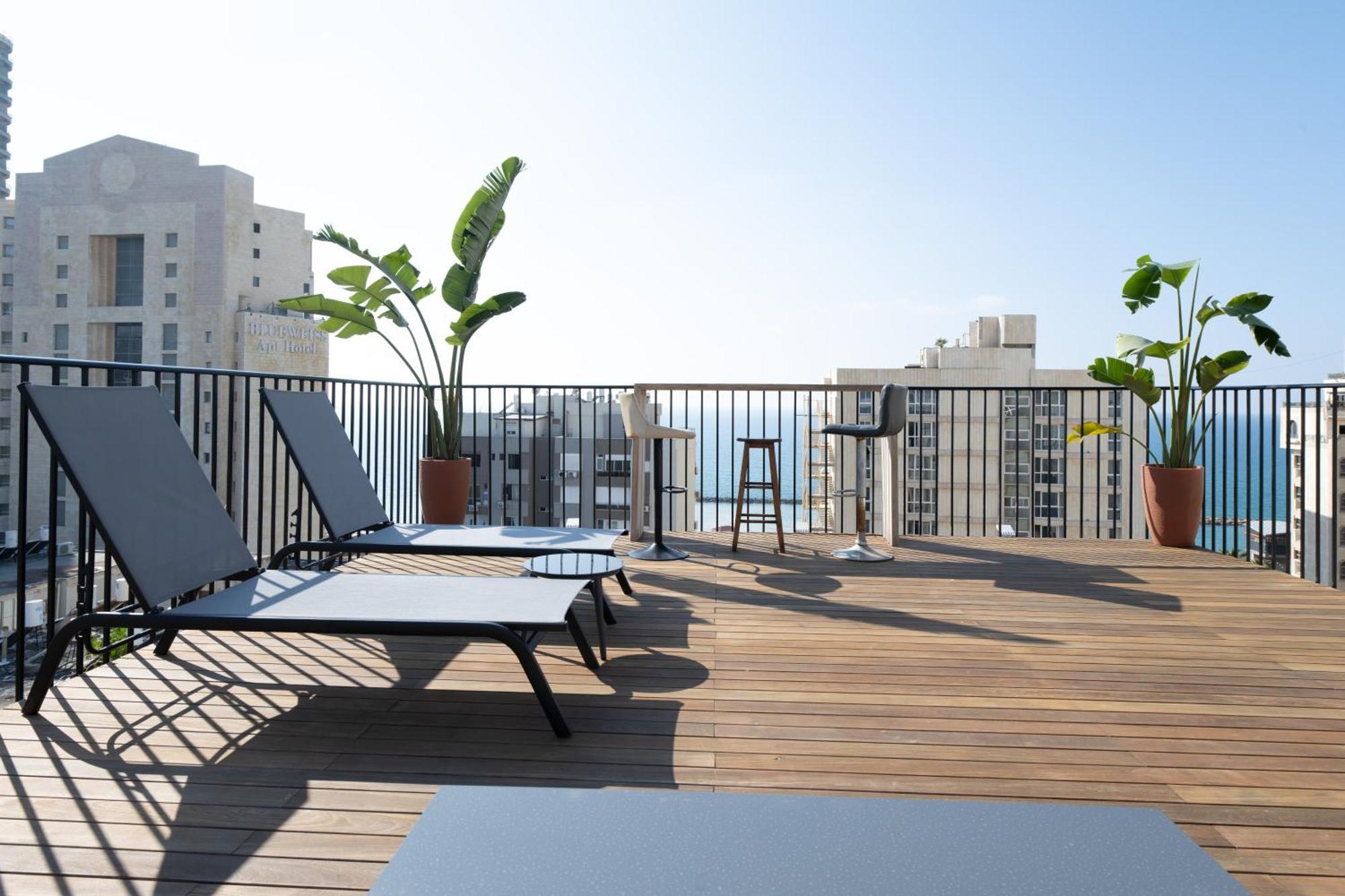 Roof Top 3 Floors ネタニア エクステリア 写真