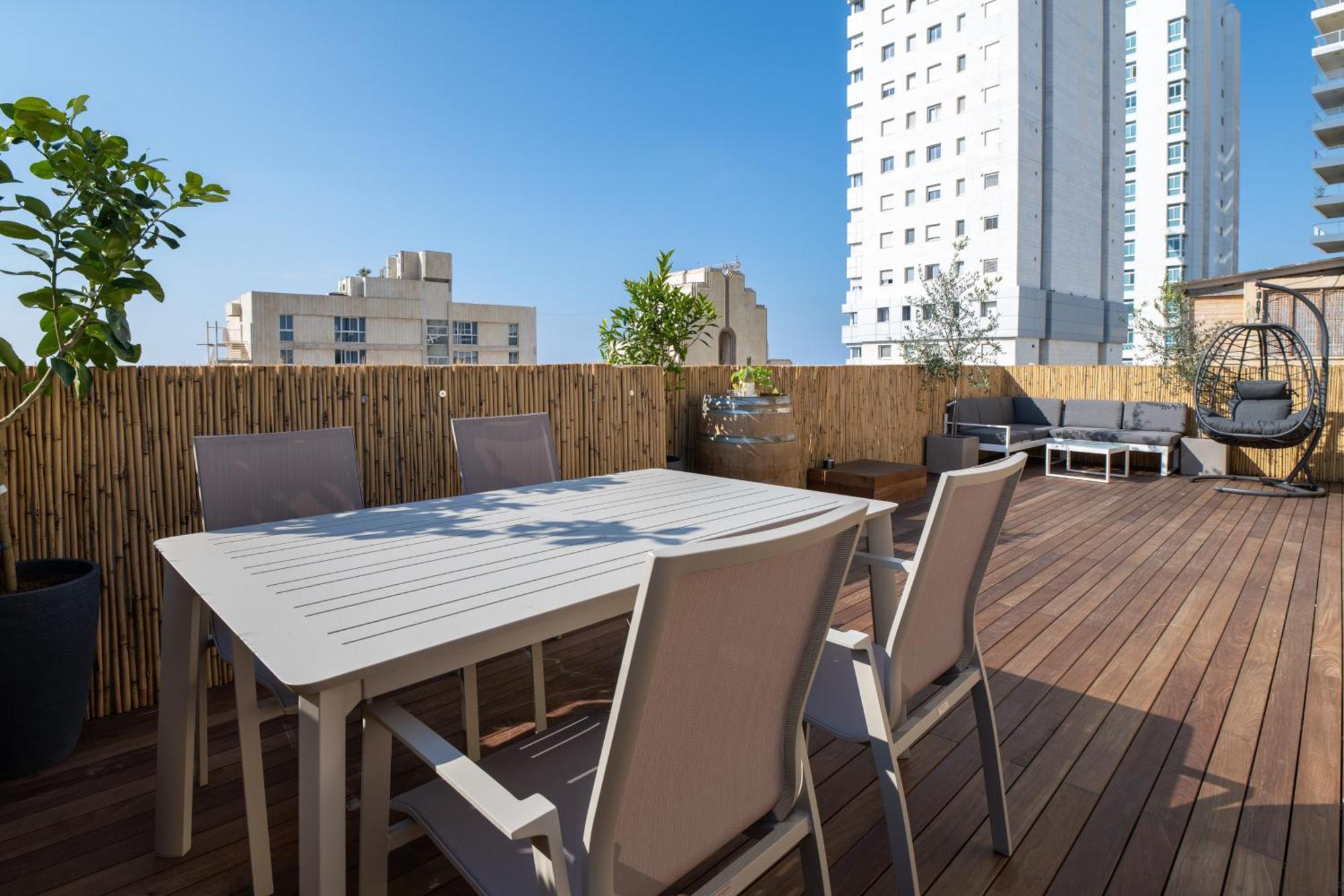 Roof Top 3 Floors ネタニア エクステリア 写真