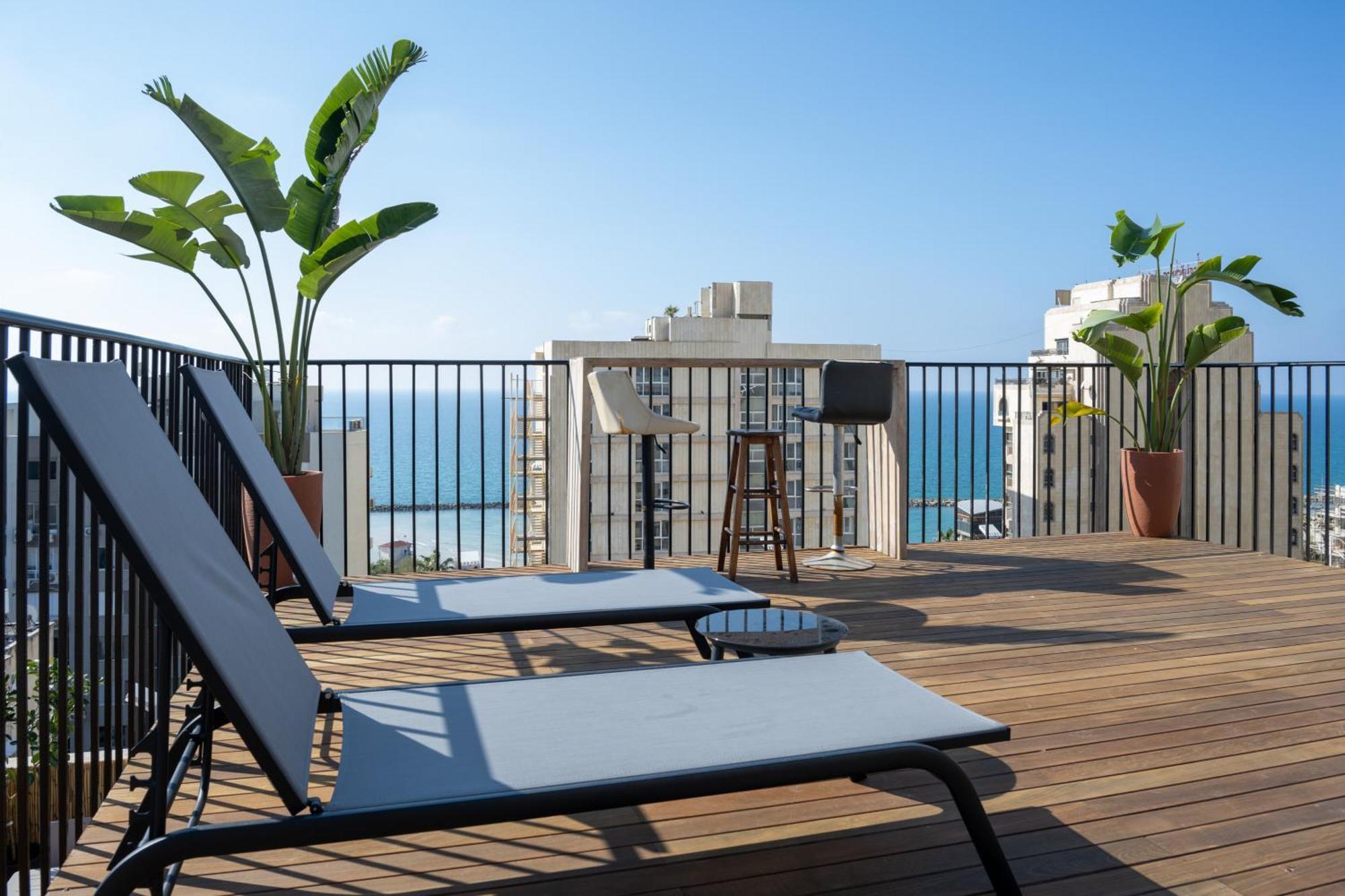 Roof Top 3 Floors ネタニア エクステリア 写真